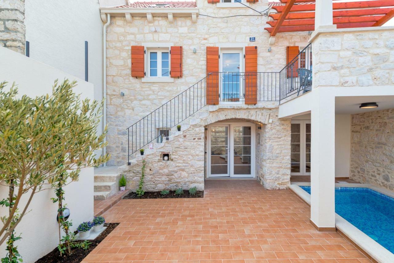 Holiday Home Rocca ซูเปตาร์ ภายนอก รูปภาพ