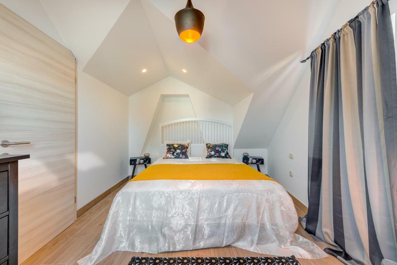 Holiday Home Rocca ซูเปตาร์ ภายนอก รูปภาพ